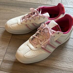 adidas Women’s White & Pink Fashion Sneakers